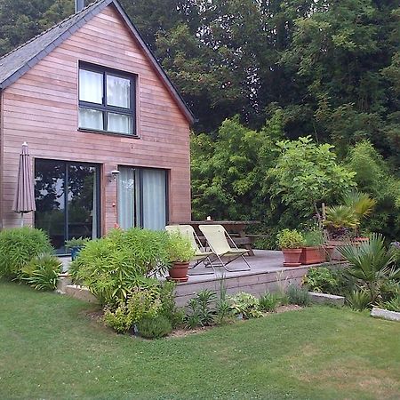 Un Jardin En Pente Douce Villa Locquenole Room photo